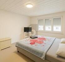 HELLE UND FREUNDLICHE ATMOSPHÄRE - Augsburg