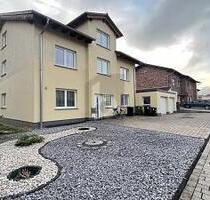 MODERNES MEHRFAMILIENJUWEL MIT AUSBAUPOTENZIAL - Baunatal