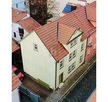 SEHR GEPFLEGT, HOCHWERTIG, ZENTRALE LAGE - Arnstadt