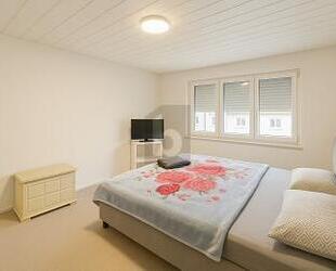 HELLE UND FREUNDLICHE ATMOSPHÄRE - Augsburg