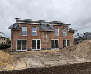 HOCHWERTIGER NEUBAU! ENERGIEAUTARK + GARTEN - Drebber