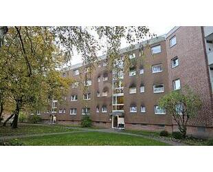 CHARMANT MIT GERÄUMIGEM BALKON - 210.000,00&nbsp;EUR Kaufpreis, ca.&nbsp; 83,00&nbsp;m&sup2;&nbsp;Wohnfl&auml;che in Lübeck (PLZ: 23558)