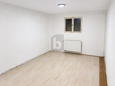 Foto - 7 Zimmer Mehrfamilienhaus, Wohnhaus zum Kaufen in Kuchen