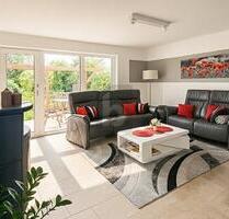 WOHNEN MIT CHARME: TERRASSE, BALKON, GARAGE - Großkugel