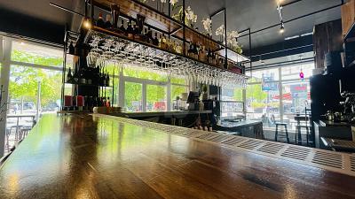 Foto - TAPAS, WEIN UND SONNE IM GLAS - 4.200,00 EUR  pro  Monat Kaltmiete, ca.  121,00 m²