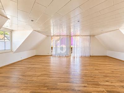 Foto - 5-ZIMMER-MAISONETTE MIT GROßZÜGIGEM OSTBALKON