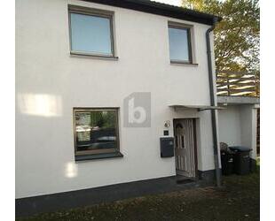 KLEINES HAUS LIEBEVOLL RENOVIERT, SOFORT BEZIEHBAR - Binsfeld