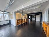 Foto - 4 Zimmer Büro in Stuttgart Obertürkheim