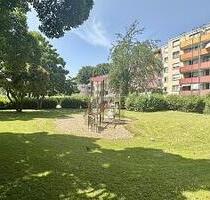 HELLE WOHNUNG IN GRÜNER LAGE - 285.000,00 EUR Kaufpreis, ca.  79,00 m² Wohnfläche in Denzlingen (PLZ: 79211)