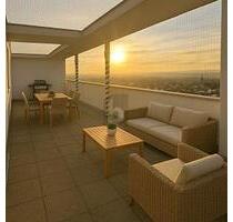 WEITBLICK & WOHLGEFÜHL MIT GROßER DACHTERRASSE - Sindelfingen