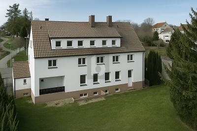 Foto - 11 Zimmer Mehrfamilienhaus, Wohnhaus zum Kaufen in Bitz