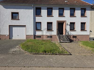 Foto - 9 Zimmer Bauernhaus, Landhaus zum Kaufen in Weiskirchen