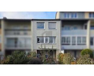 FELDRANDLAGE MIT POTENZIAL - 349.000,00&nbsp;EUR Kaufpreis, ca.&nbsp; 112,00&nbsp;m&sup2;&nbsp;Wohnfl&auml;che in Mannheim (PLZ: 68259)