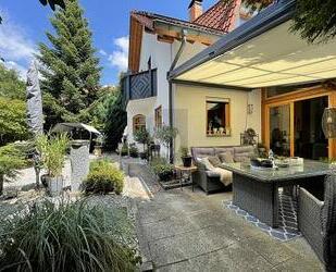 ENERGIE UND RAUMWUNDER MIT TOLLEM GARTEN - Hasel