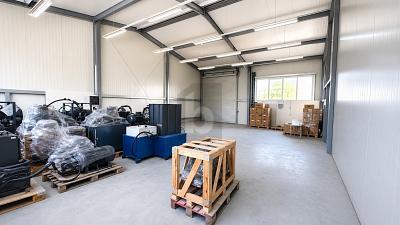 Foto - SOFORT NUTZBAR - DIREKTE AUTOBAHNNÄHE A81