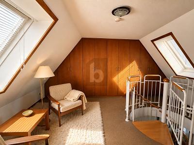 Foto - HELLES ZUHAUSE AUF ZWEI EBENEN MIT BALKON