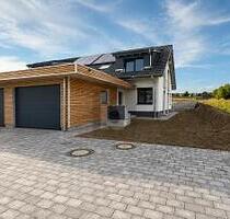 NEUBAU-FAMILIENGÜCK IN BERAU - 565.000,00&nbsp;EUR Kaufpreis, ca.&nbsp; 123,00&nbsp;m&sup2;&nbsp;Wohnfl&auml;che in Ühlingen-Birkendorf (PLZ: 79777)
