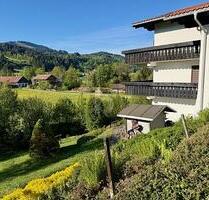 LIEBEVOLL GEPFLEGT, RUHIG MIT TRAUMHAFTER SICHT - Oberstaufen