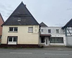 HANDWERKERPERLE MIT POTENZIAL ZUM KLEINEN PREIS - Solms