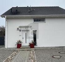 EIN TRAUM FÜR FAMILIEN - 800.000,00&nbsp;EUR Kaufpreis, ca.&nbsp; 115,00&nbsp;m&sup2;&nbsp;Wohnfl&auml;che in Hohentengen am Hochrhein (PLZ: 79801)