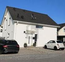 LIEBEVOLL EINGERICHTETES HAUS SUCHT NEUE BESITZER - Hohentengen am Hochrhein