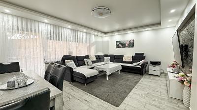 Foto - DREI EINHEITEN, GROßER GARTEN - 649.000,00&nbsp;EUR Kaufpreis, ca.&nbsp; 271,00&nbsp;m&sup2;&nbsp;Wohnfl&auml;che