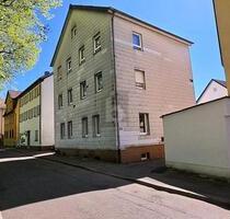 SANIERUNGSCHANCE IN GÖPPINGEN - 179.000,00&nbsp;EUR Kaufpreis, ca.&nbsp; 87,00&nbsp;m&sup2;&nbsp;Wohnfl&auml;che in Göppingen (PLZ: 73033)