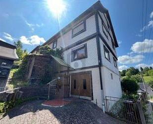 FAMILIENIDYLL MIT SOLARANLAGE & GARTENPARADIES - Zella-Mehlis