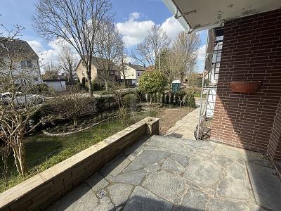 Foto - RENOVIERT, HELL MIT TERRASSE UND GARTEN