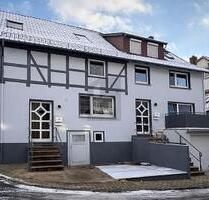 ZWEI MODERNISIERTE WOHNEINHEITEN IM GESAMTVERKAUF - Dassel