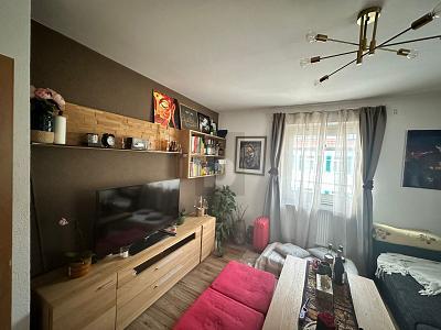 Foto - HELL MIT BALKON IN BEVORZUGTER LAGE IN DEGERLOCH