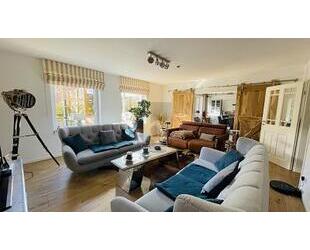 WOHNEN VOM FEINSTEN AM SCHLOSSPARK - Husum