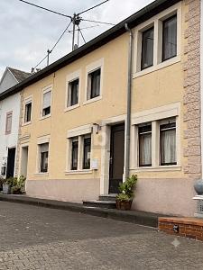 Foto - EHEMALIGES WOHN- UND GESCHÄFTSHAUS