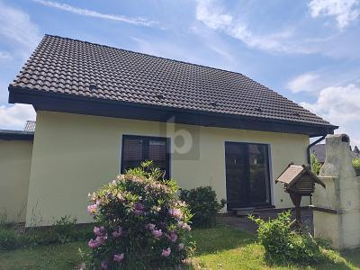 Foto - WOHNEN IM GRÜNEN - FREIRAUM FÜR DIE GANZE FAMILIE