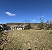 VIEL RAUM FÜR KREATIVE IDEEN - 46.000,00 EUR Kaufpreis, ca.  2.420,00 m² in Dassel (PLZ: 37586)