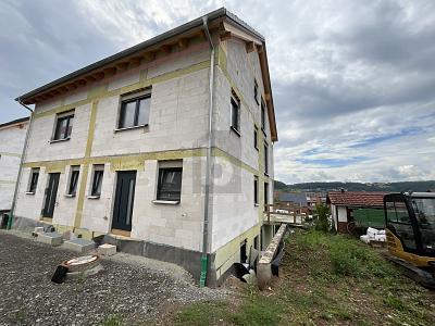 Foto - PLATZ FÜR DIE GANZE FAMILIE UND MEHR