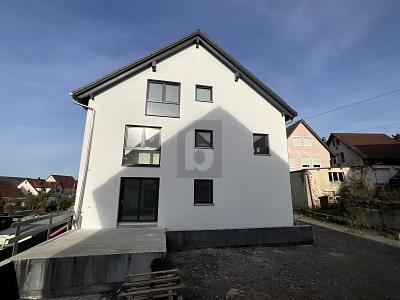 Foto - PLATZ FÜR DIE GANZE FAMILIE UND MEHR