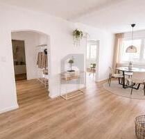FRISCH RENOVIERT UND GROßZÜGIG - 399.000,00&nbsp;EUR Kaufpreis, ca.&nbsp; 97,00&nbsp;m&sup2;&nbsp;Wohnfl&auml;che in Königsbrunn (PLZ: 86343)