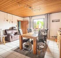 FAMILIENGLÜCK MIT ZUSÄTZLICHEM BAUGRUNDSTÜCK - Ehringshausen