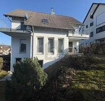 GROßZÜGIGES EIGENHEIM IN SONNIGER BESTLAGE - Heimsheim