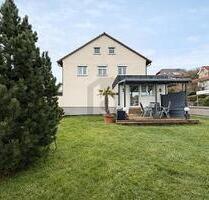 ELEGANZ TRIFFT KOMFORT IN MAULBRONN ELEGANZ TRIFFT KOMFORT IN MAULBRONN