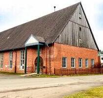 TRADITION TRIFFT FUNKTION, HALLE MIT WOHNEINHEITEN - Liebenau