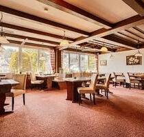 TRADITION UND GEMÜTLICHKEIT - 2.000,00 EUR  pro  Monat Kaltmiete, ca.  408,00 m² in Feldberg (PLZ: 79868)