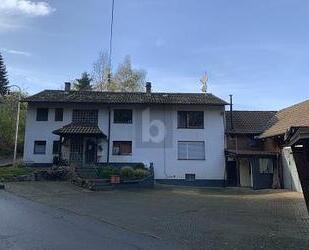VIELFÄLTIGE NUTZUNGSOPTIONEN - 448.000,00 EUR Kaufpreis, ca.  350,00 m² Wohnfläche in Malsburg-Marzell (PLZ: 79429)