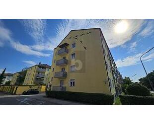 CHARMANTE ANLAGE MIT BALKON UND EINBAUKÜCHE - München