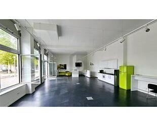 MODERN, OFFEN UND HELL - 2.400,00 EUR  pro  Monat Kaltmiete, ca.  136,00 m² in München (PLZ: 80997)