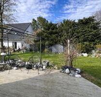 IHR NEUES ZUHAUSE: STILVOLL MIT GARTENIDYLLE - Henstedt-Ulzburg