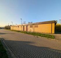 HISTORISCHES BAHNHOFSGEBÄUDE IN ZENTRALER LAGE - Giesen