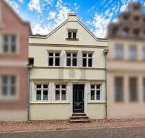 ALTSTADTJUWEL IN NEUEM GLANZ - 759.500,00&nbsp;EUR Kaufpreis, ca.&nbsp; 170,00&nbsp;m&sup2;&nbsp;Wohnfl&auml;che in Lüneburg (PLZ: 21335)