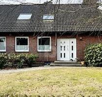 CHARMANTE FAMILIENVILLA MIT TERRASSE & GARTEN - Reinbek
